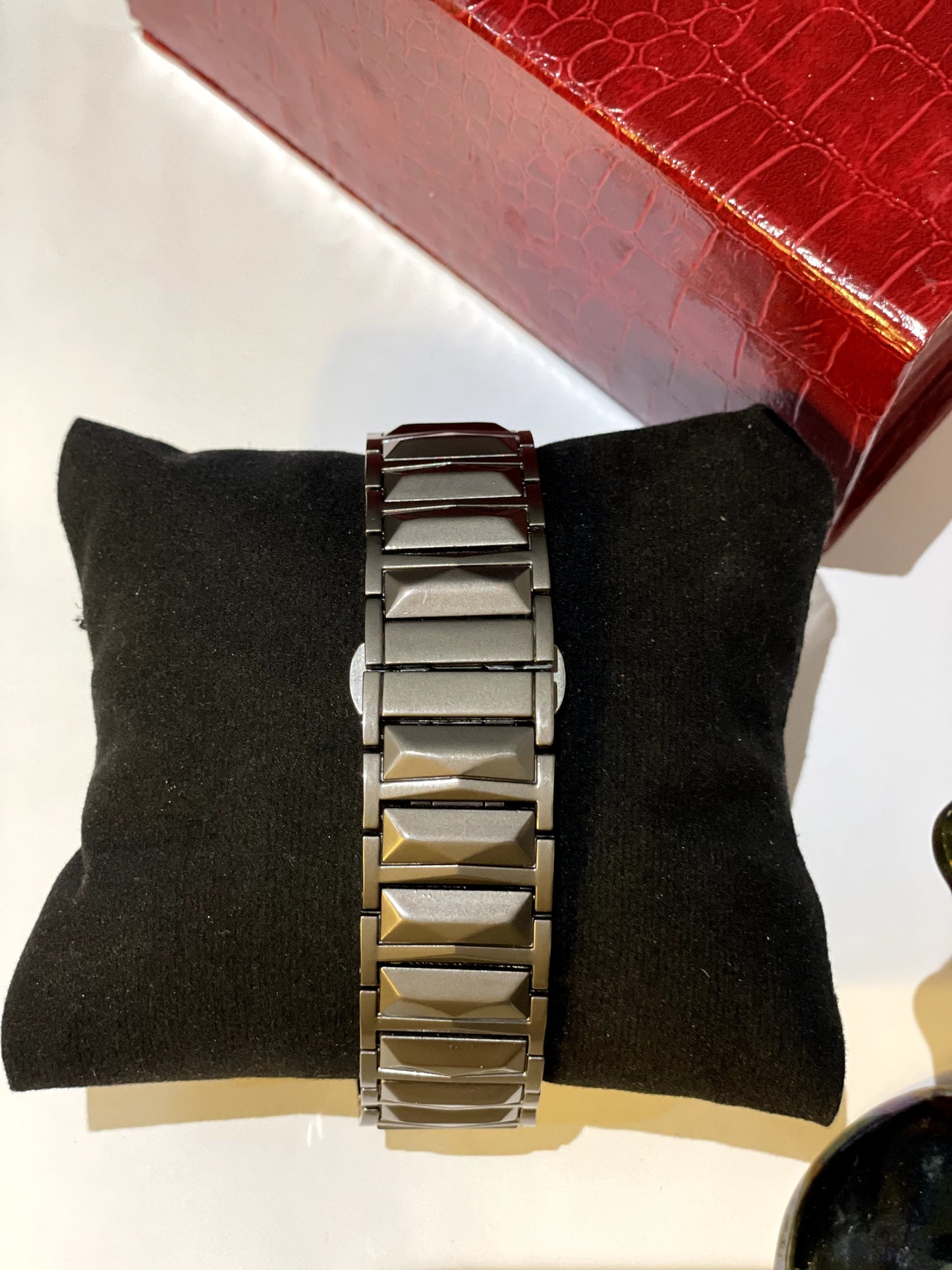 HUBLOT DAIMOND CUT Skull addition date adjust dial