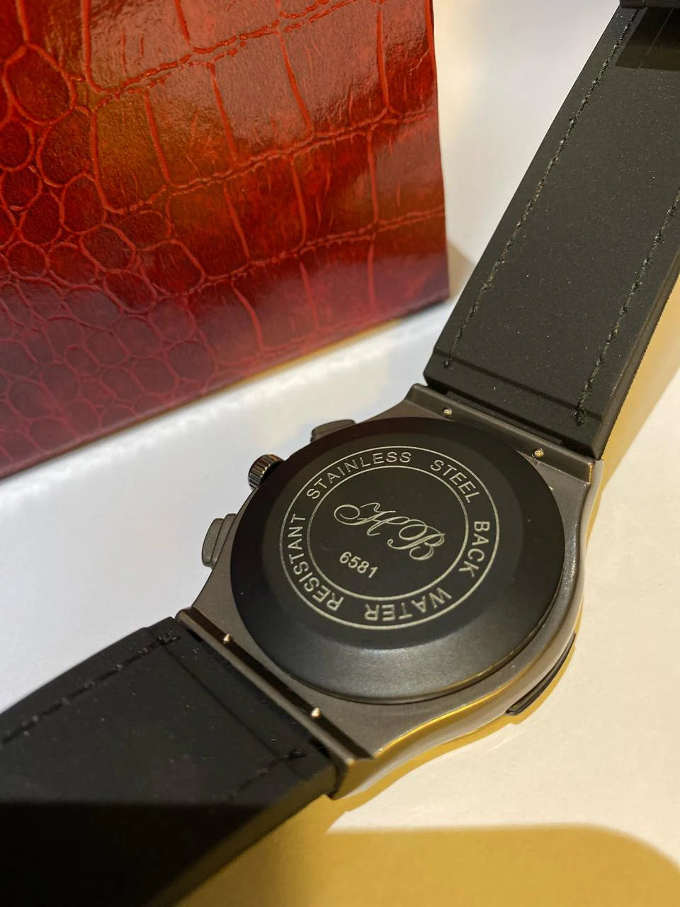HUBLOT matt black date adjust with primium leather strap