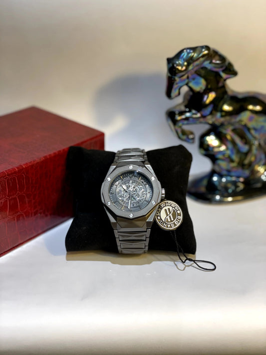 HUBLOT DAIMOND CUT Skull addition date adjust dial
